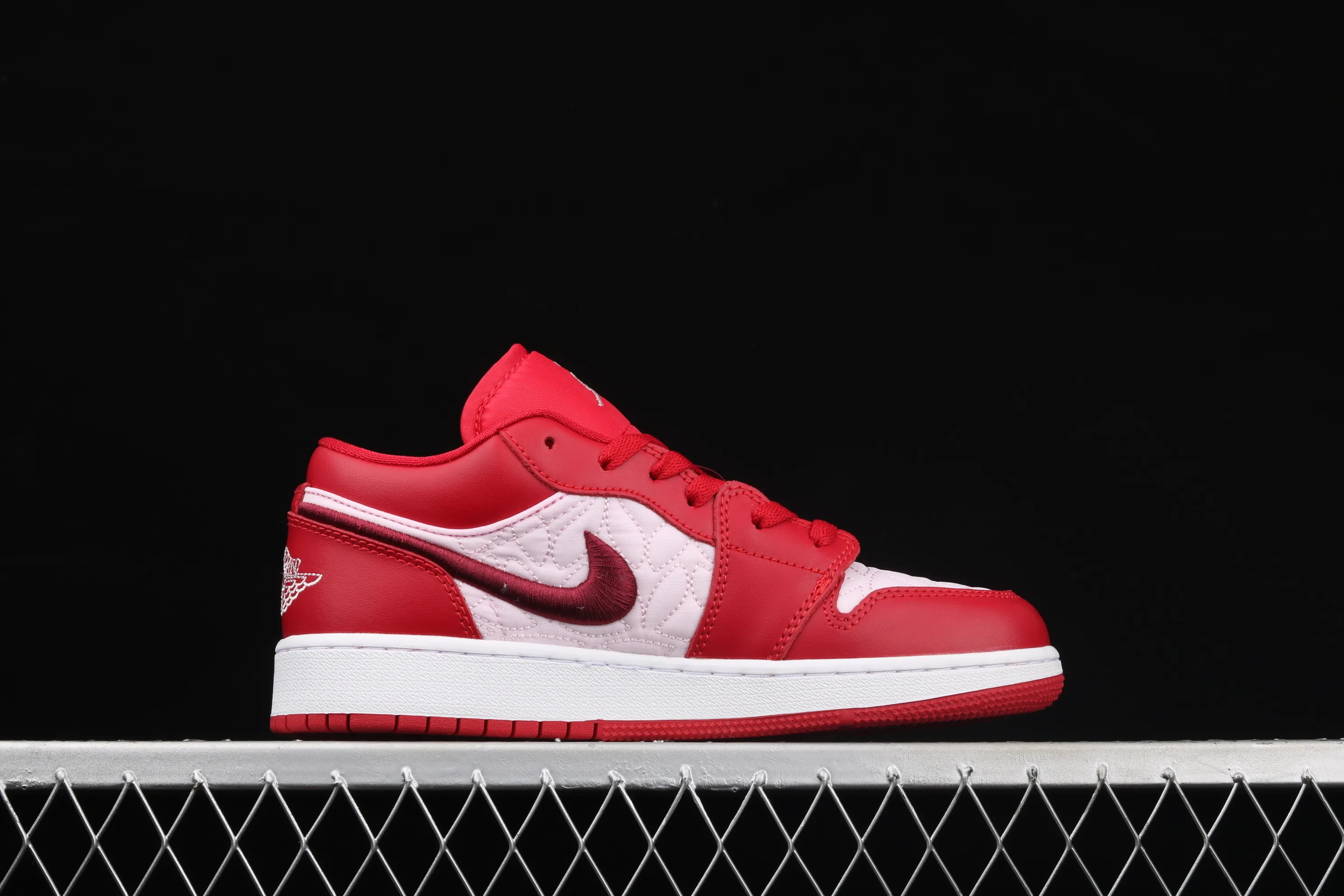All categories Air Jordan Jordan series basketball shoes Air Jordan 1 Low Air Jordan 1 Low AJ1 Joe 1 Christmas red low-top basketball shoes DB3621-600